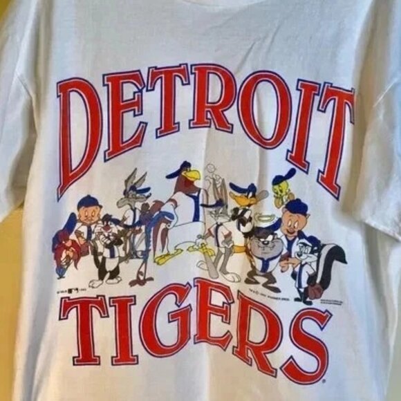 DETROIT TIGERS VINTAGE LOONEY TUNES Shirt Unisex Men Women - Picture 5 of 5